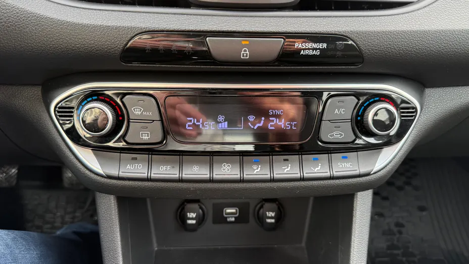 HYUNDAI i30 i30 1.5 DPI Modern