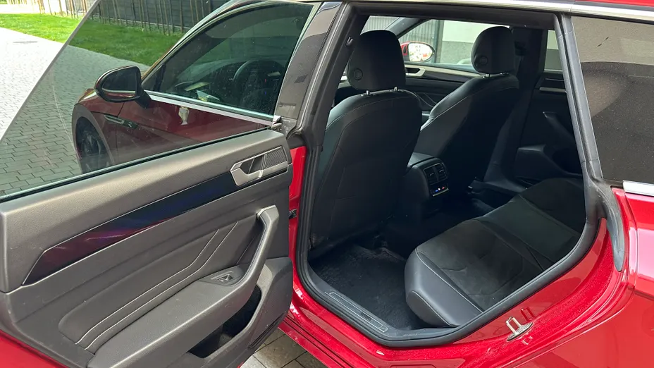 VOLKSWAGEN Arteon Arteon 2.0 TSI R-Line DSG