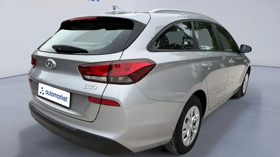 HYUNDAI i30 i30 1.5 DPI Classic +