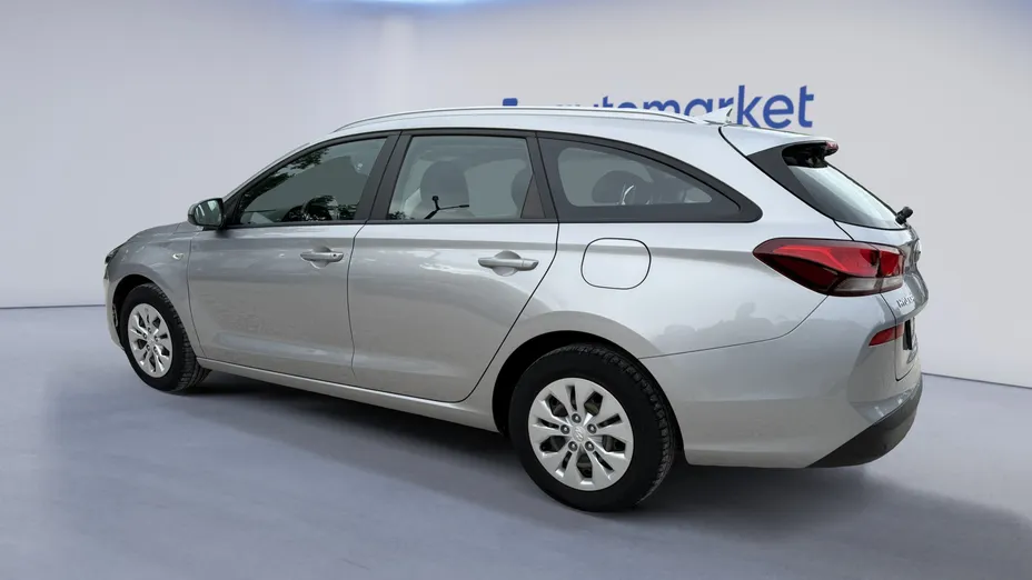HYUNDAI i30 i30 1.5 DPI Classic +