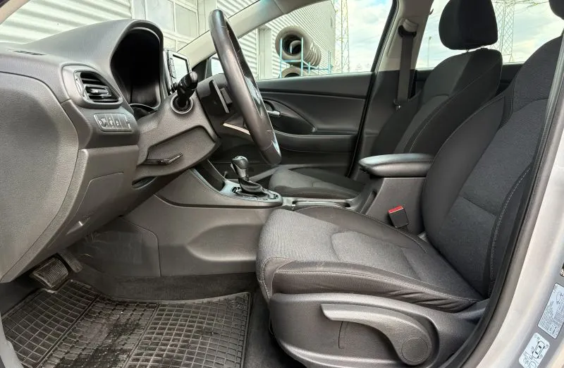 HYUNDAI i30 i30 1.5 T-GDI 48V Smart DCT