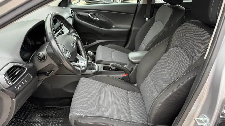 HYUNDAI i30 i30 1.5 DPI Classic +