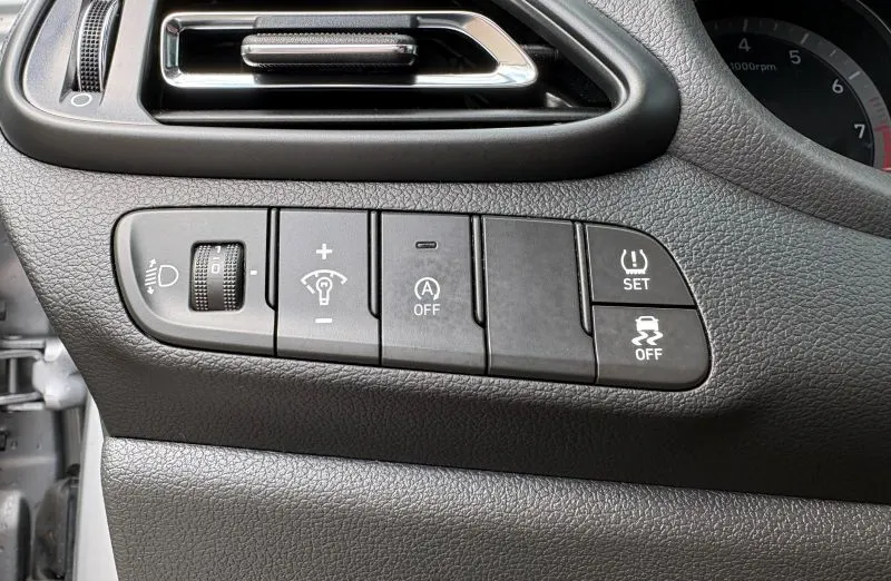 HYUNDAI i30 i30 1.5 T-GDI 48V Smart DCT