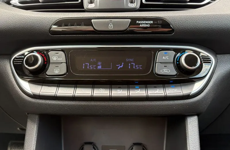 HYUNDAI i30 i30 1.5 T-GDI 48V Smart DCT