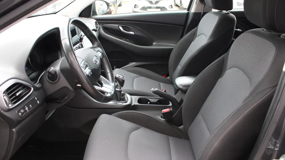 HYUNDAI i30 i30 1.5 DPI Modern