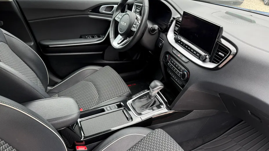KIA Cee'd Ceed 1.6 GDI PHEV Business Line DCT