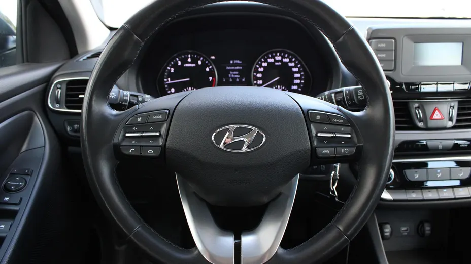 HYUNDAI i30 i30 1.5 DPI Modern
