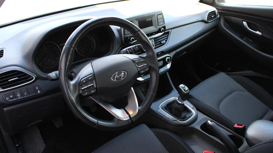 HYUNDAI i30 i30 1.5 DPI Modern