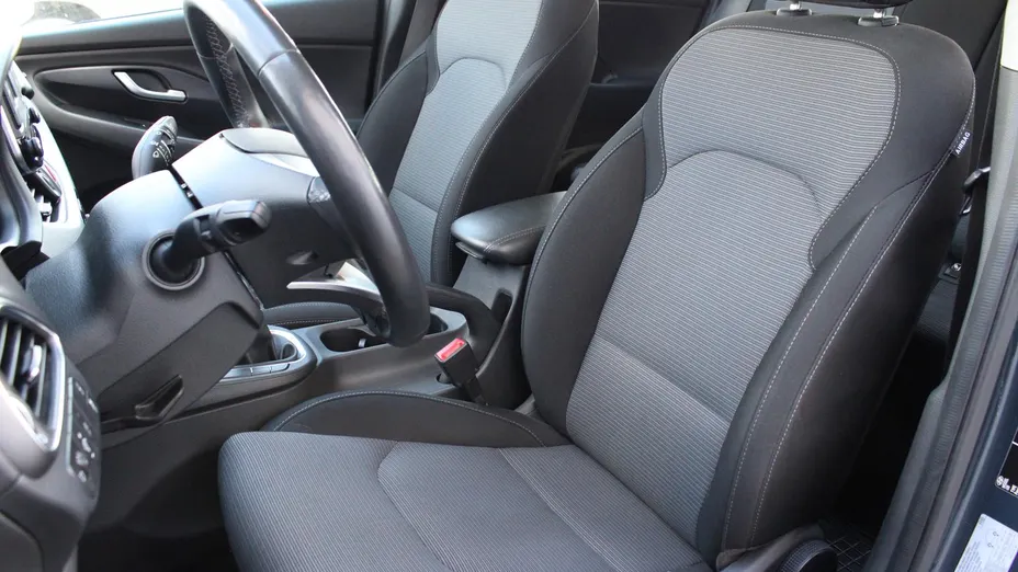 HYUNDAI i30 i30 1.5 DPI Modern