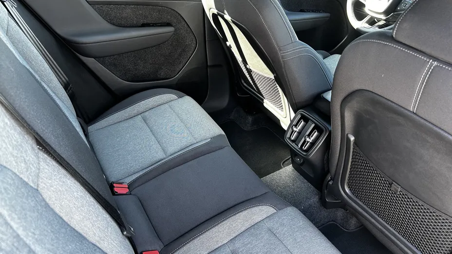 VOLVO XC40 XC40 B3 Plus Dark aut