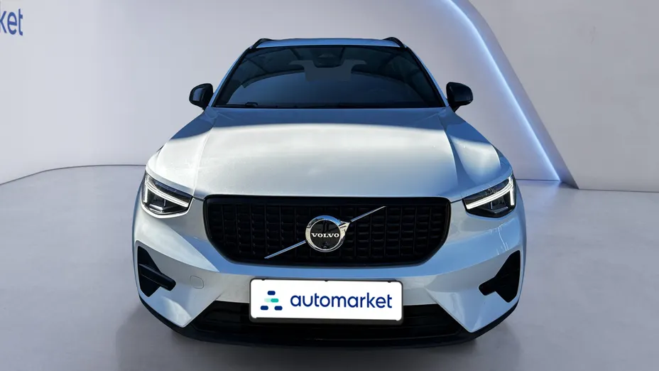 VOLVO XC40 XC40 B3 Plus Dark aut