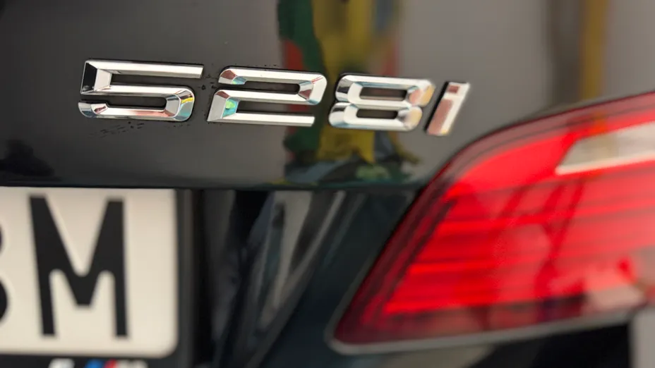 BMW Seria 5 528i xDrive Modern Line