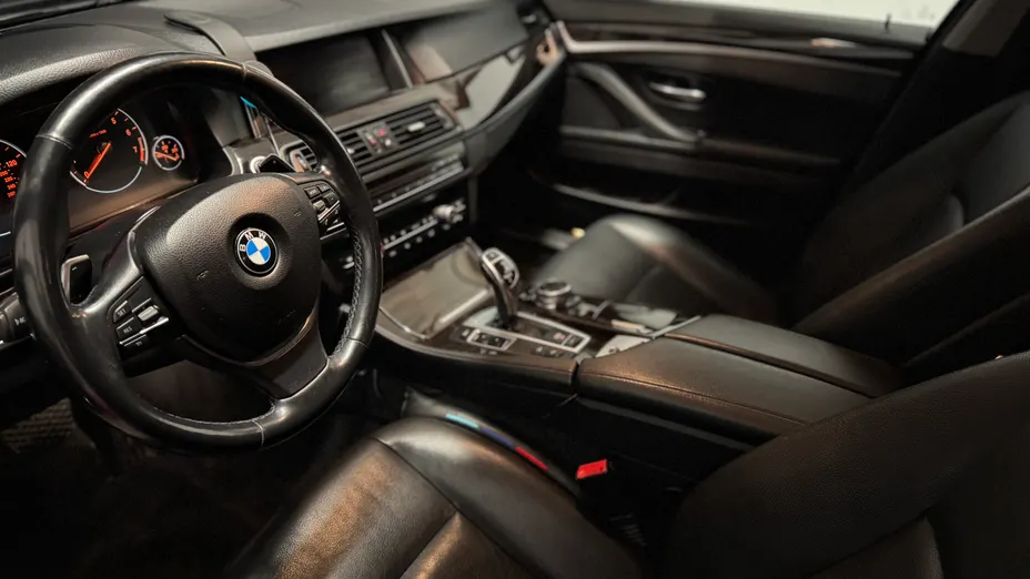 BMW Seria 5 528i xDrive Modern Line