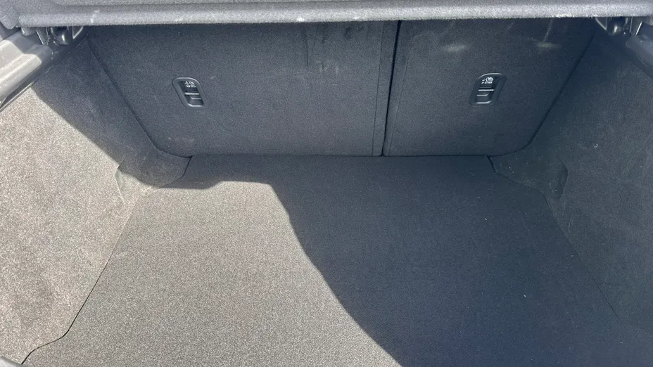 MAZDA 3 3 2.0 mHEV Exclusive Line aut