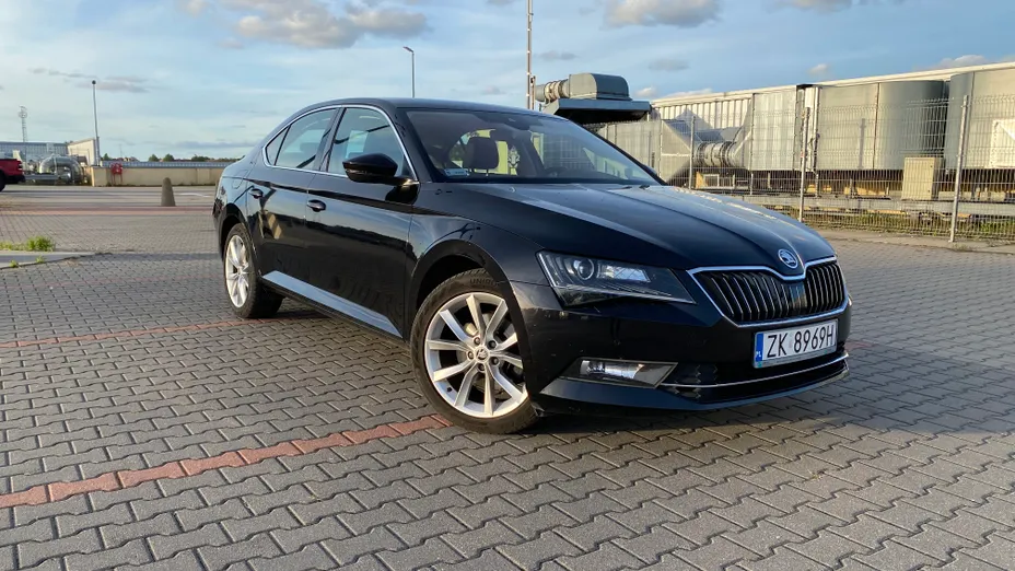 SKODA Superb Superb 1.8 TSI Style DSG