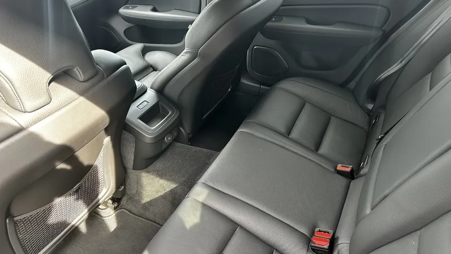 VOLVO V60 V60 B4 B Plus Dark aut