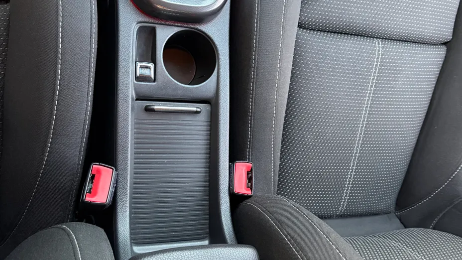 OPEL Astra Astra IV 1.4 T Cosmo