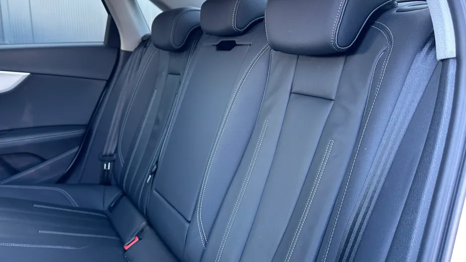 AUDI A4 A4 35 TFSI mHEV S Line S tronic