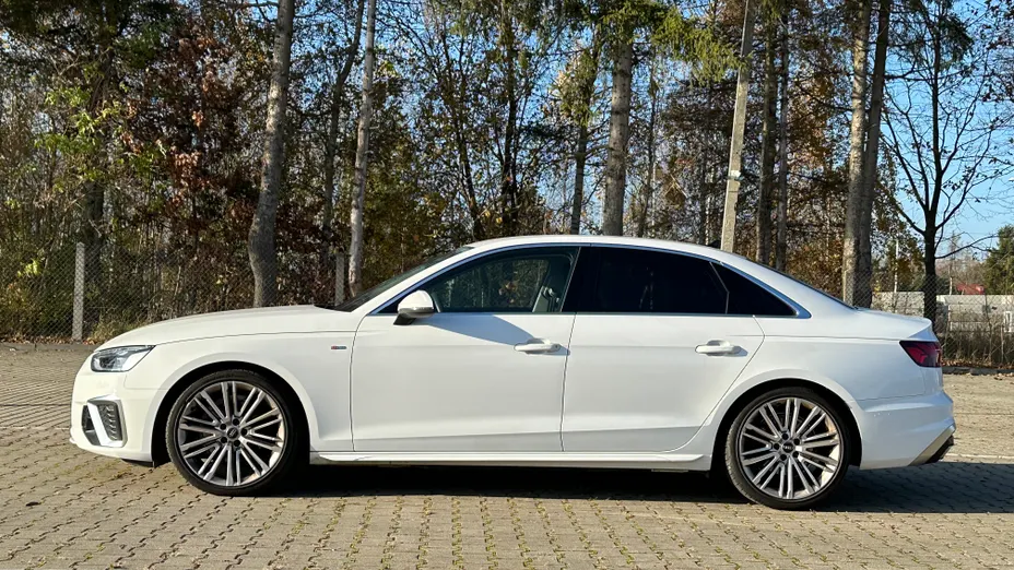 AUDI A4 A4 35 TFSI mHEV S Line S tronic