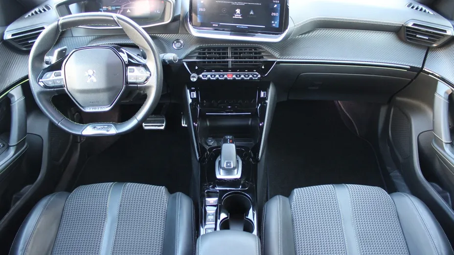 PEUGEOT 2008 2008 1.2 PureTech GT Line S&S EAT8