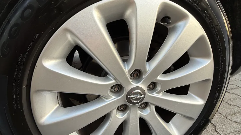 OPEL Astra Astra IV 1.4 T Cosmo