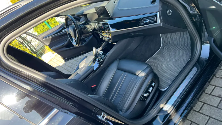 BMW Seria 5 520d Luxury Line sport-aut