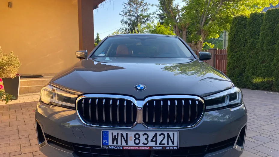 BMW Seria 5 530i GPF xDrive Luxury Line aut