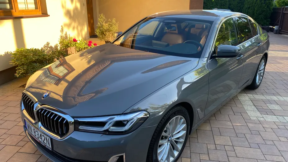 BMW Seria 5 530i GPF xDrive Luxury Line aut