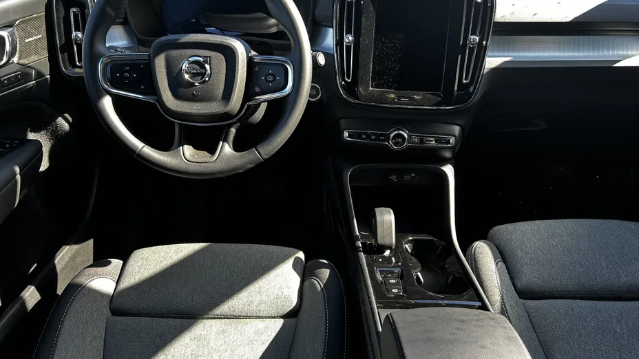 VOLVO XC40 XC40 B3 Plus Dark aut