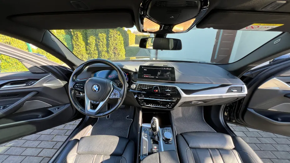 BMW Seria 5 520d Luxury Line sport-aut