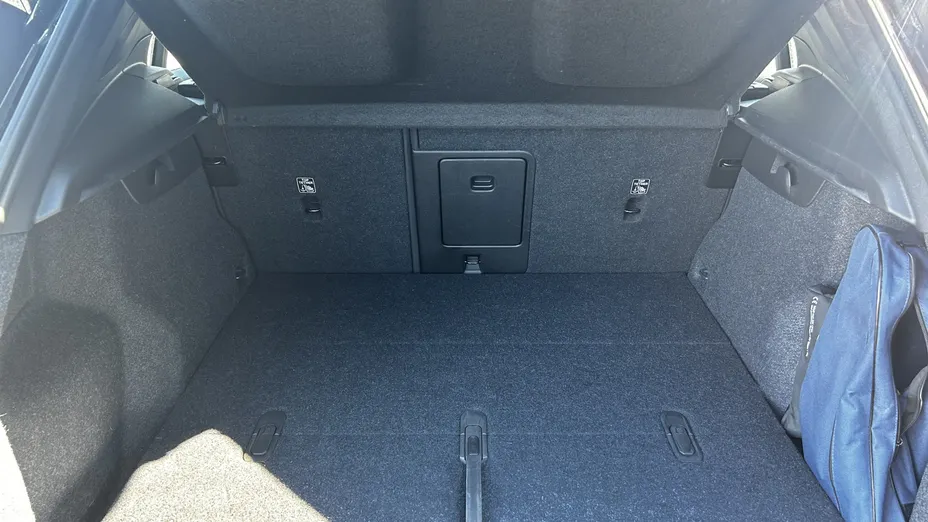 VOLVO XC40 XC40 B3 Plus Dark aut