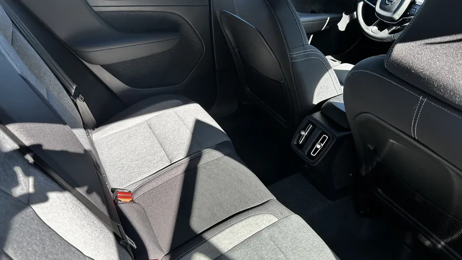 VOLVO XC40 XC40 B3 Plus Dark aut
