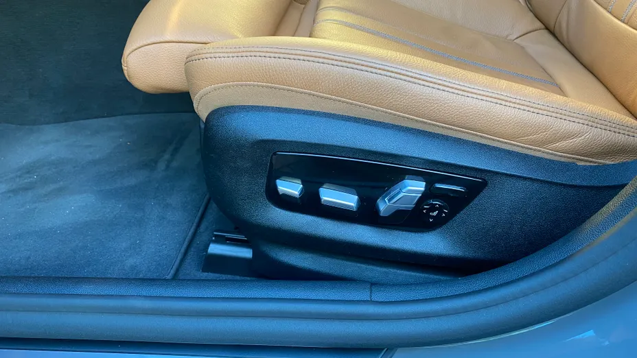 BMW Seria 5 530i GPF xDrive Luxury Line aut