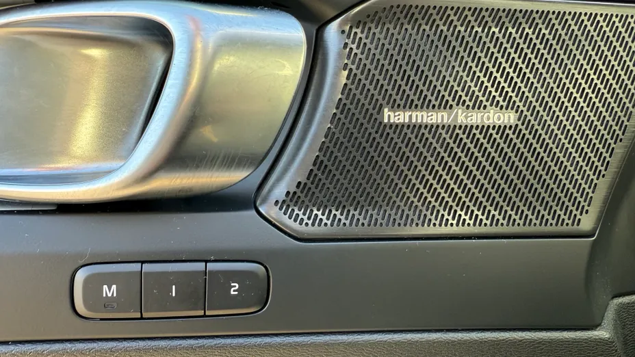 VOLVO XC40 XC40 B4 Plus Dark aut