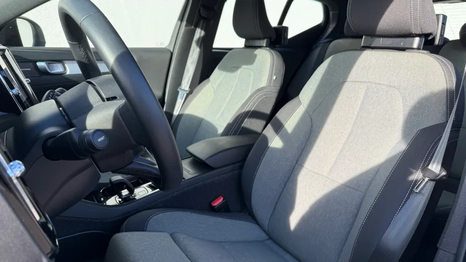 VOLVO XC40 XC40 B4 Plus Dark aut