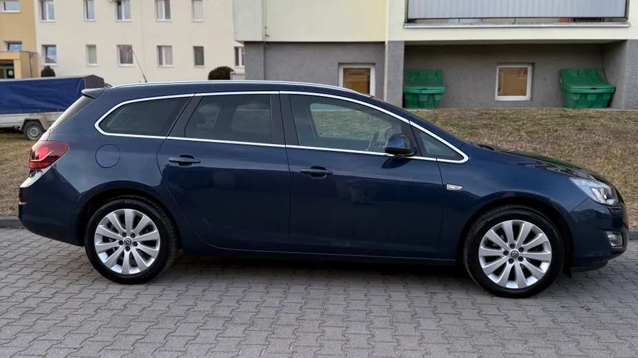 OPEL Astra Astra IV 1.4 T Cosmo