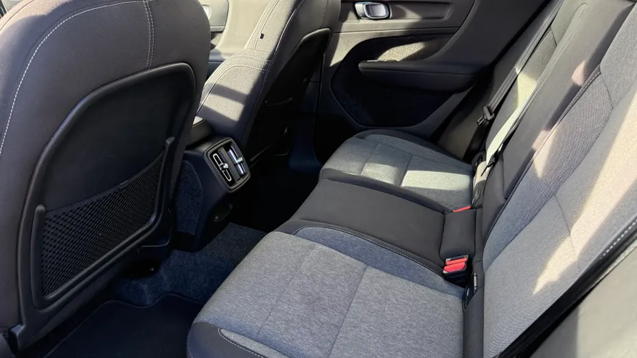 VOLVO XC40 XC40 B4 Plus Dark aut
