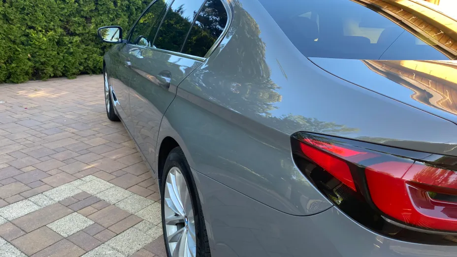 BMW Seria 5 530i GPF xDrive Luxury Line aut
