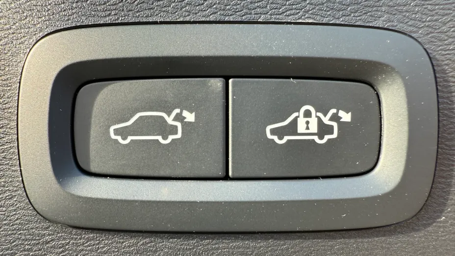 VOLVO XC40 XC40 B4 Plus Dark aut