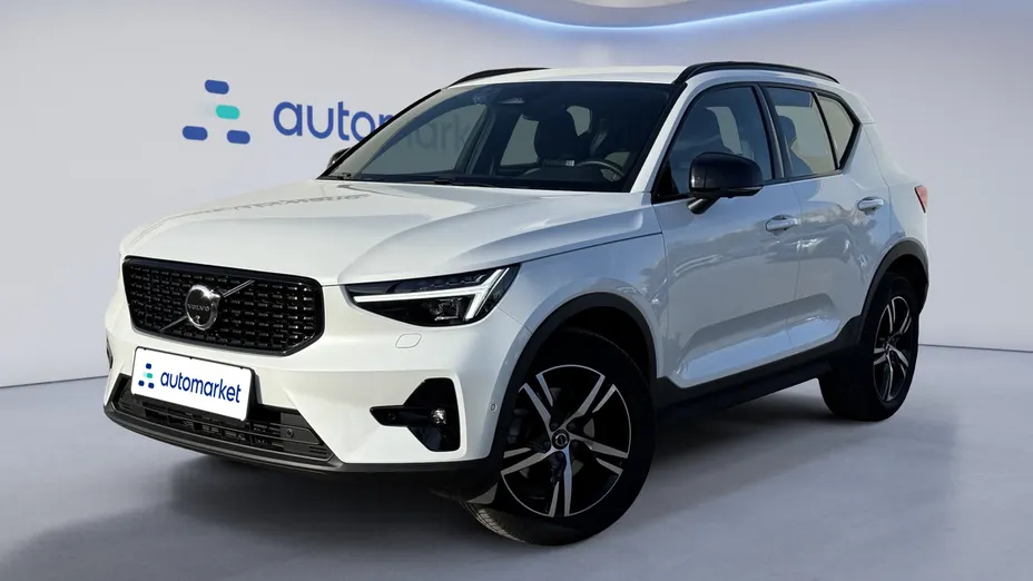 VOLVO XC40 XC40 B4 Plus Dark aut