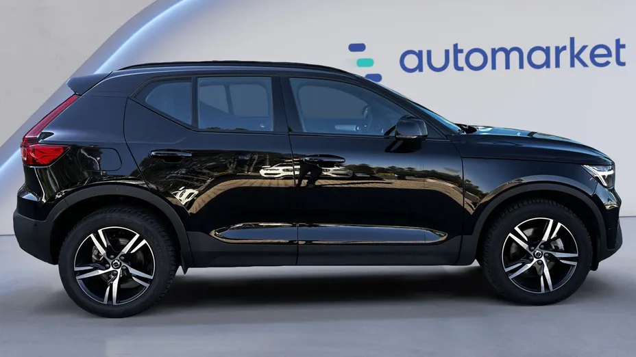VOLVO XC40 XC40 B3 Plus Dark aut