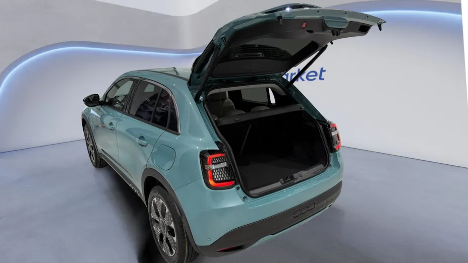 FIAT 600 600 1.2 Turbo Hybrid La Prima eDCT Nowy