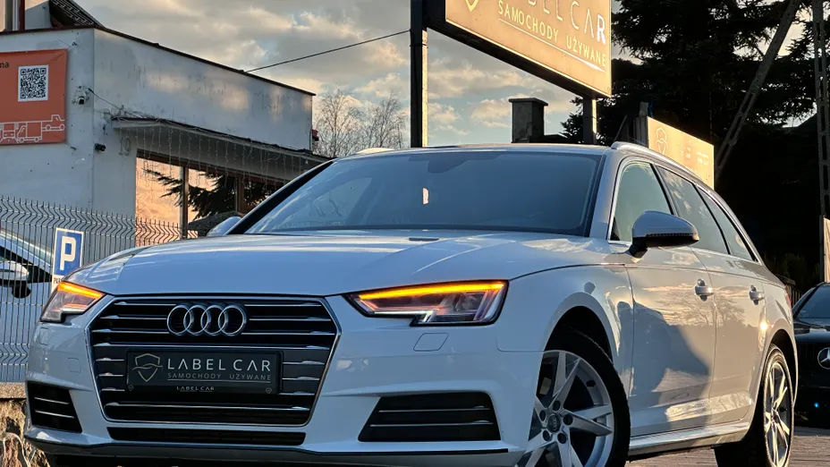 AUDI A4 A4 2.0 TFSI ultra Sport S tronic