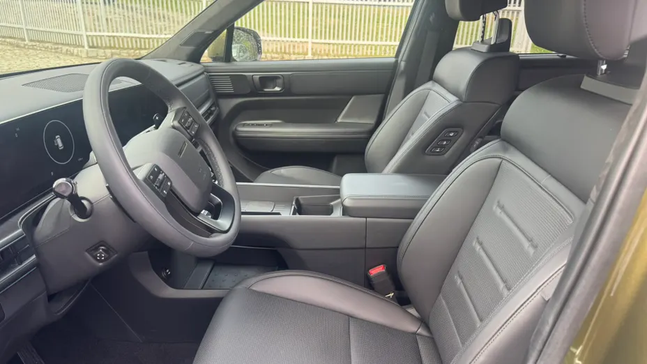 HYUNDAI Santa Fe Santa Fe 1.6 T-GDI PHEV Caligraphy 4WD aut 6os.