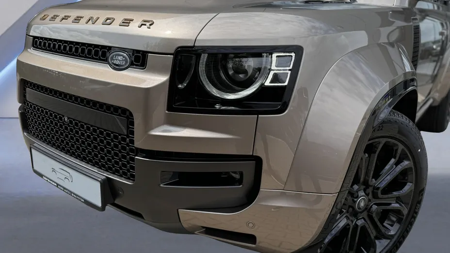 LAND ROVER Defender Defender 110 4.4 P635 V8 mHEV Octa Nowy