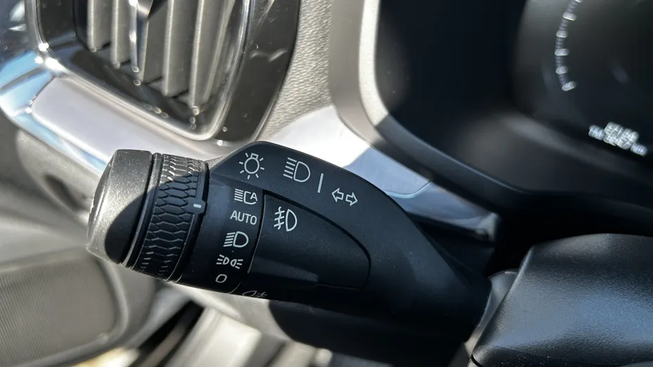 VOLVO V60 V60 B4 B Momentum Pro aut