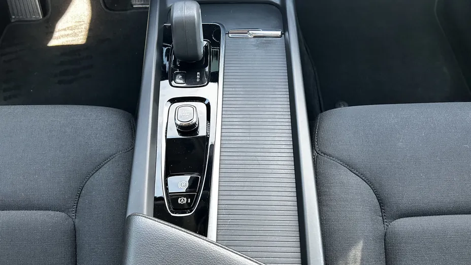 VOLVO V60 V60 B4 B Momentum Pro aut