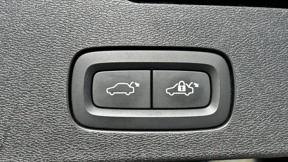 VOLVO V60 V60 B4 B Momentum Pro aut