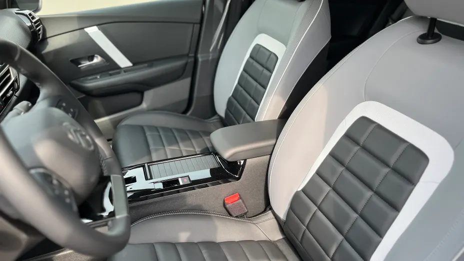 CITROEN C4 X C4 X 1.2 mHEV Max eDCT6 Nowy
