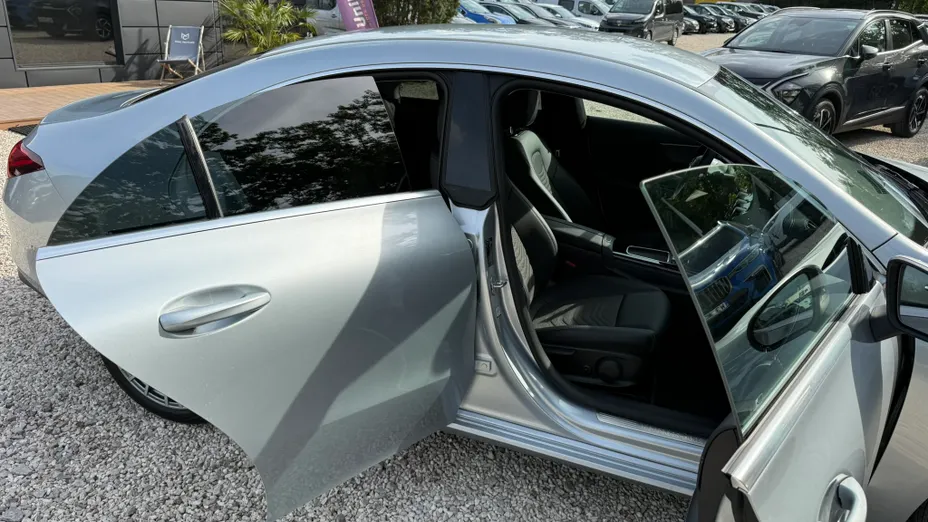 MERCEDES-BENZ CLA CLA 180 Progressive 7G-DCT